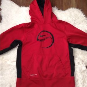 Nike sweat shirt boys